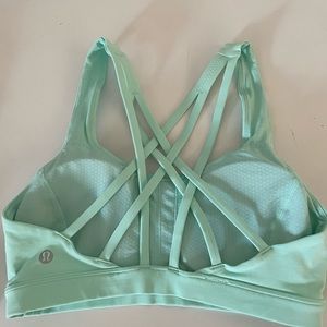 Lululemon Free to Be Serene Sports Bra